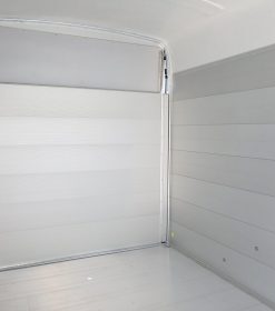 Debon_Roadster_500_XL_Box_Trailer_Interior