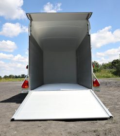 Debon_Roadster_500_XL_Box_Trailer_Rear_Ramp