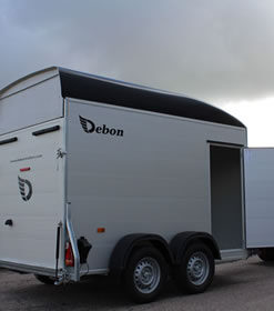 Debon_Roadster_500_XL_Box_Trailer_Side_Door