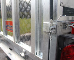 Apache 8ftx5ft Unbraked Livestock Trailer Fittings1