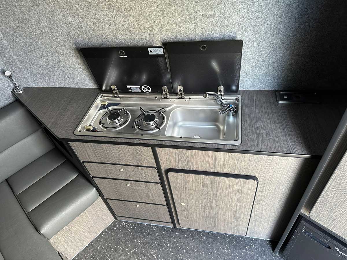 Cheval Liberte Maxi Living Horse Trailer - Berkshire County Trailers