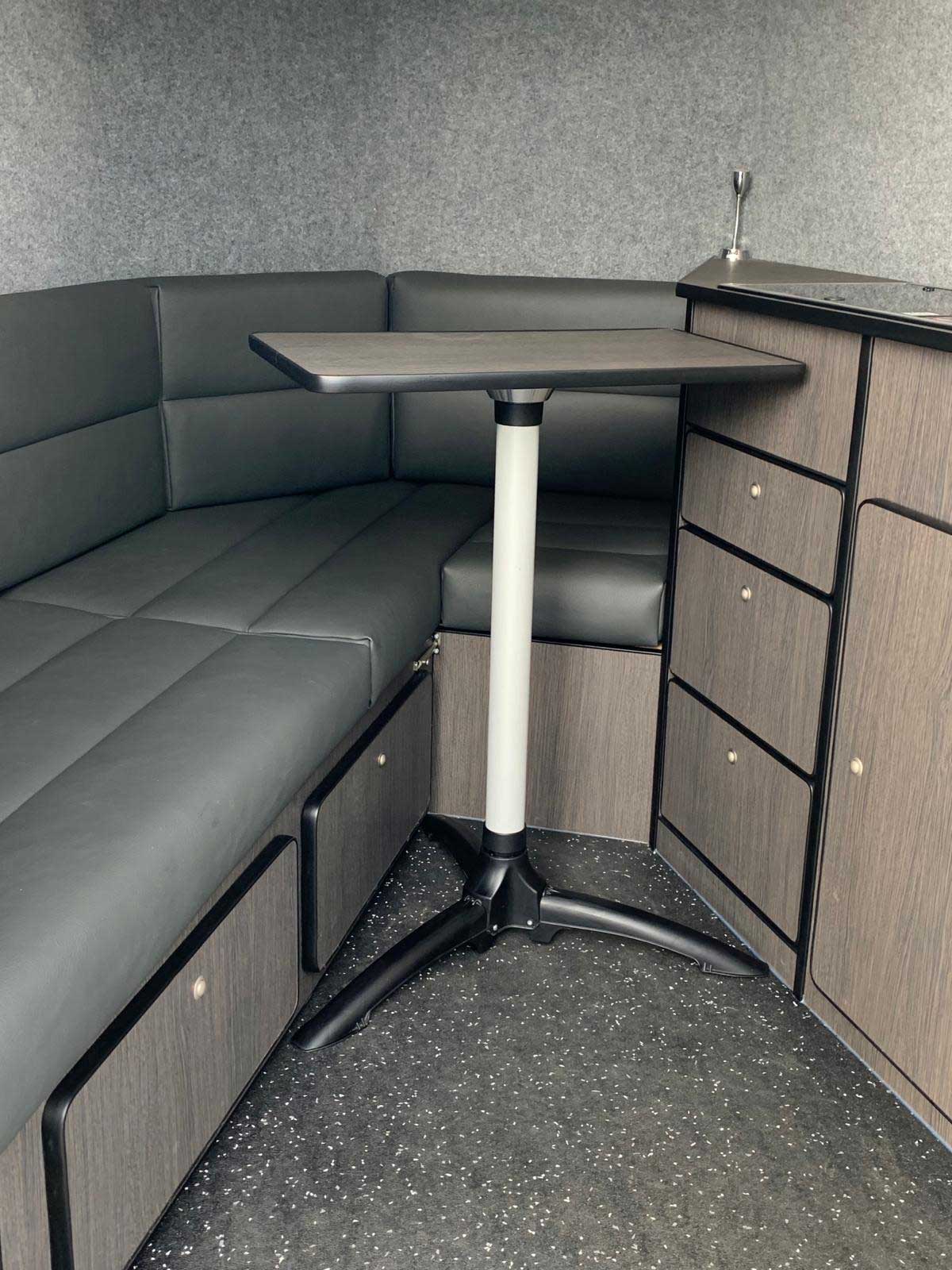 Cheval Liberte Maxi Living Horse Trailer - Berkshire County Trailers