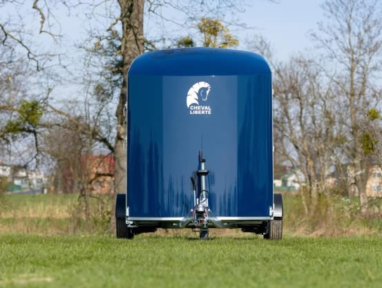 Cheval Liberte Maxi2 Herringbone Horse Trailer - Berkshire County Trailers