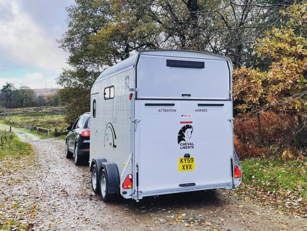 Cheval Liberte Maxi2 Herringbone Horse Trailer - Berkshire County Trailers