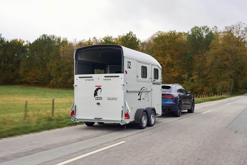 Cheval Liberte Maxi2 Herringbone Horse Trailer - Berkshire County Trailers