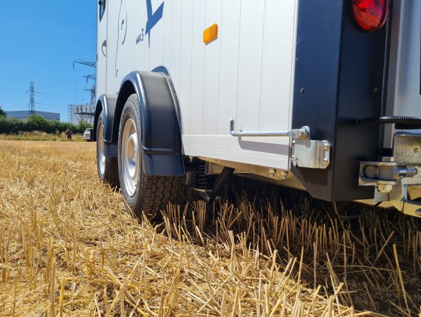 Cheval Liberte Maxi3 Herringbone Horse Trailer - Berkshire County Trailers