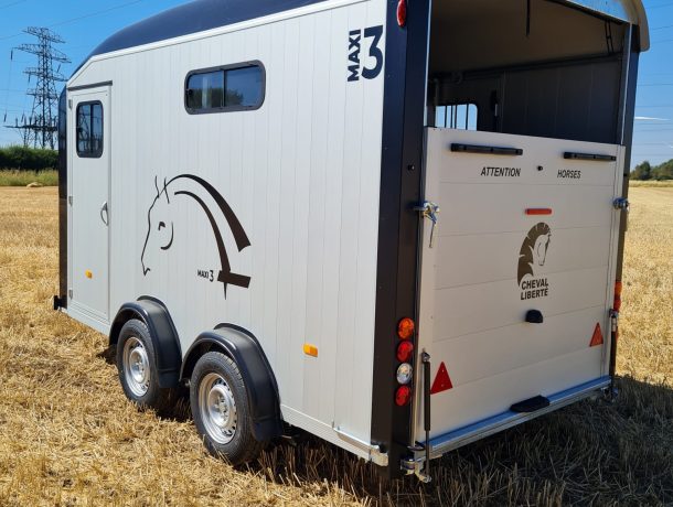Cheval Liberte Maxi3 Herringbone Horse Trailer - Berkshire County Trailers