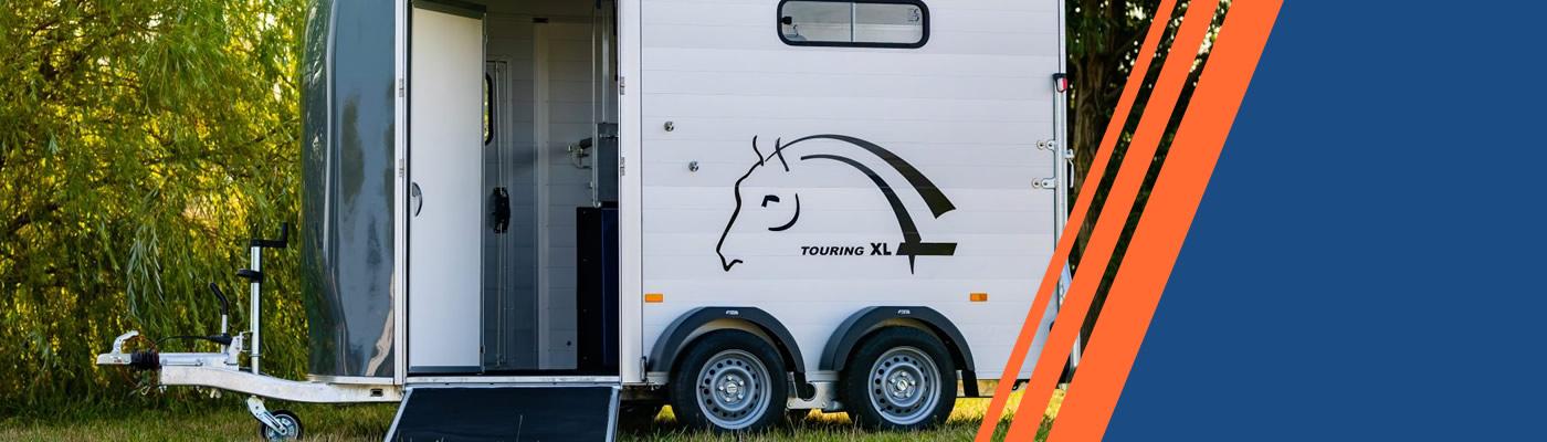Double horse Cheval Liberte touring XL trailer.